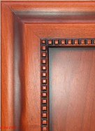 drveni front od masiva sa rezbarenim unikatni lajsnama